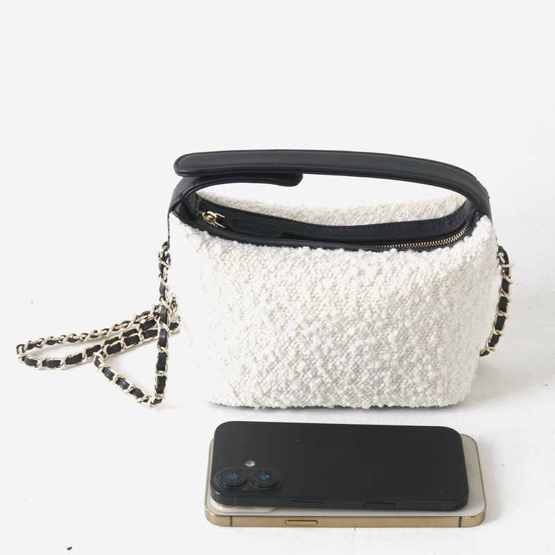 Leather Classic Mini Hobos Bag - Interior Design Women recension och pris